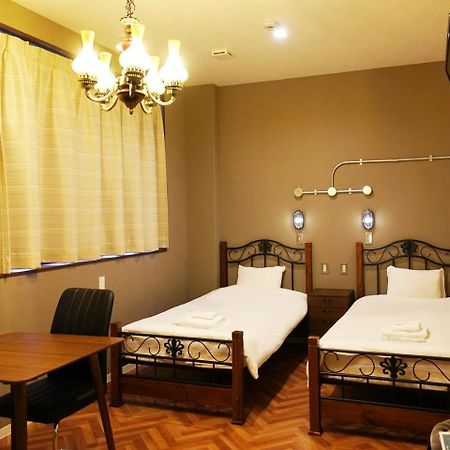 Briller Universal Japon Hostel Осака Екстериор снимка