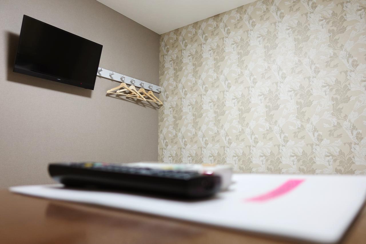 Briller Universal Japon Hostel Осака Екстериор снимка