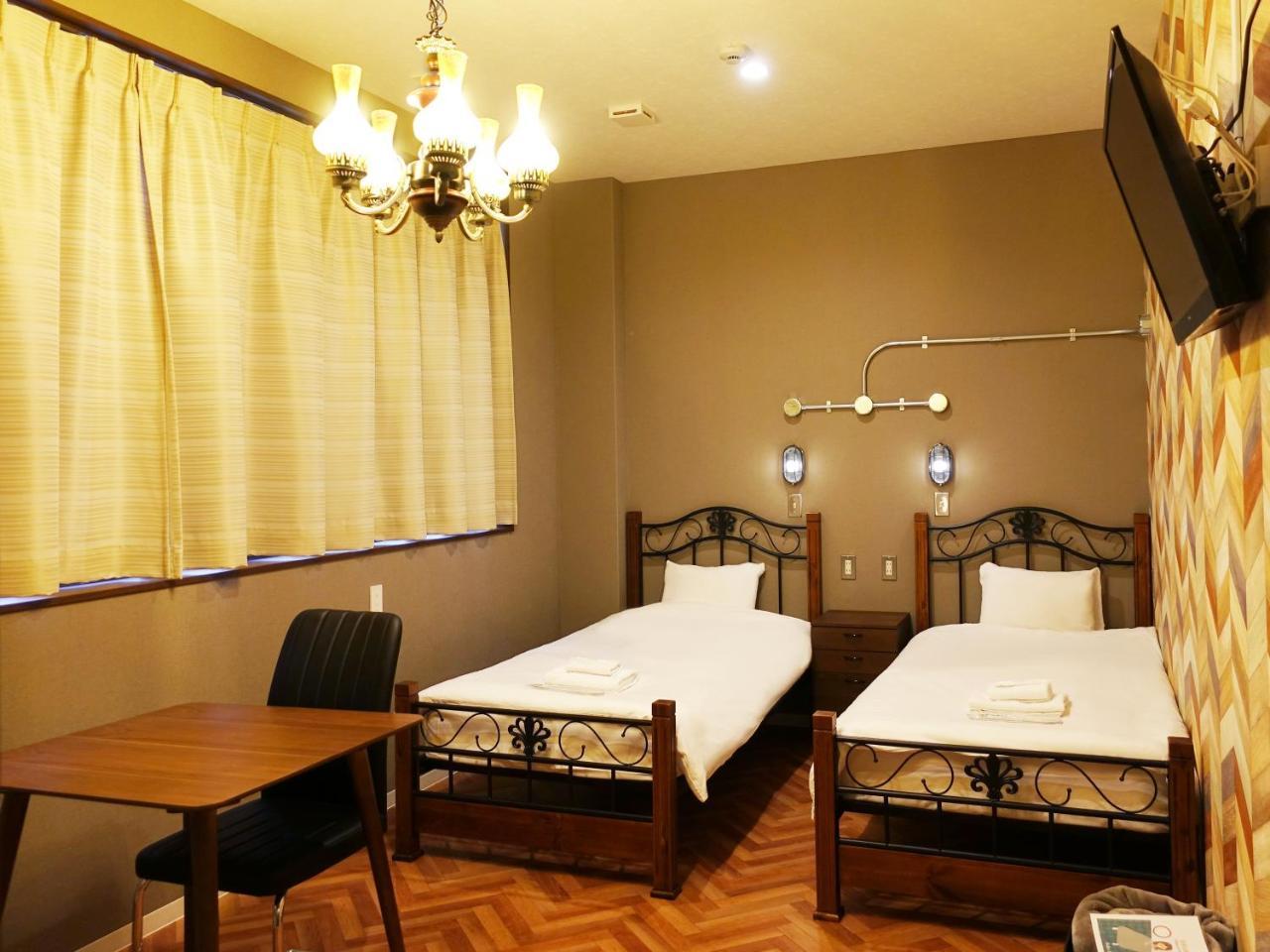 Briller Universal Japon Hostel Осака Екстериор снимка