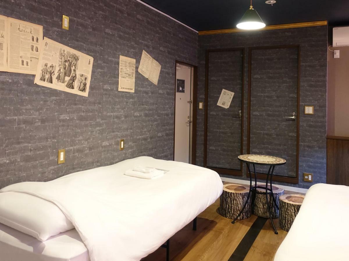 Briller Universal Japon Hostel Осака Екстериор снимка