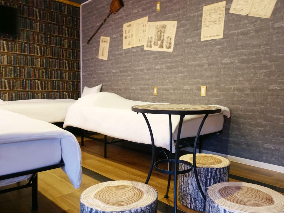 Briller Universal Japon Hostel Осака Екстериор снимка